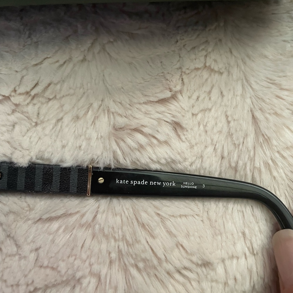 Kate Spade Sunglasses - Picture 4 of 6
